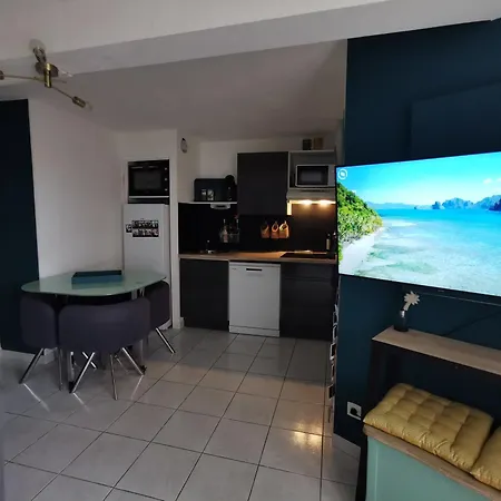 Casa de Férias Maison Cosy 6 Couchages à 700 Mètres De La Torreilles